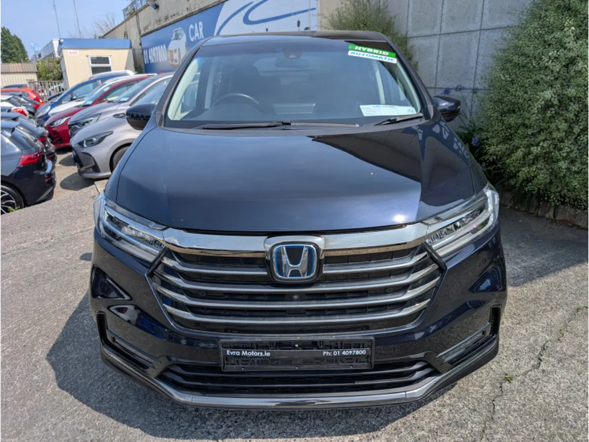Honda Odyssey ABOLSUTE 7 SEATER AUTOMATIC HYBRID 2 - Image 2