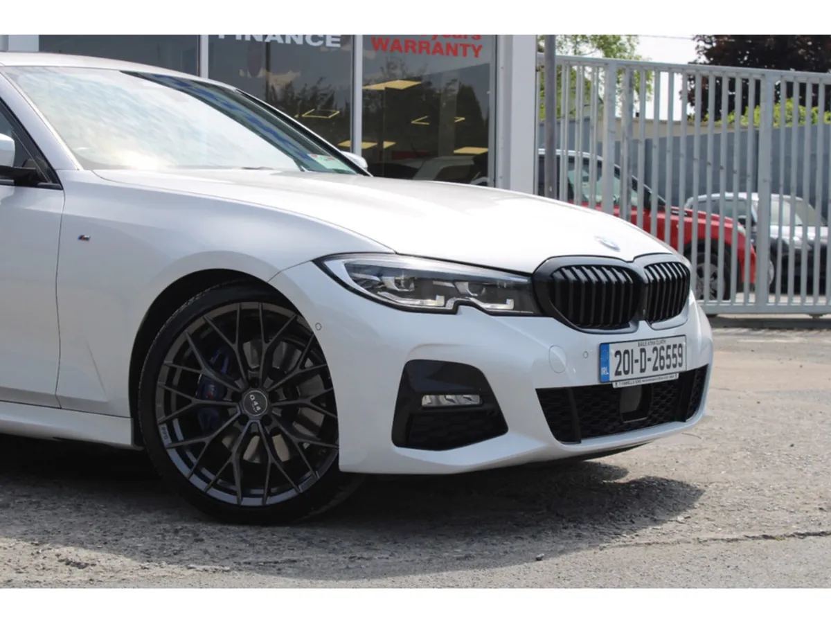 BMW 3-Series 330D XDRIVE M SPORT *Pro, Tech, Comfo - Image 3