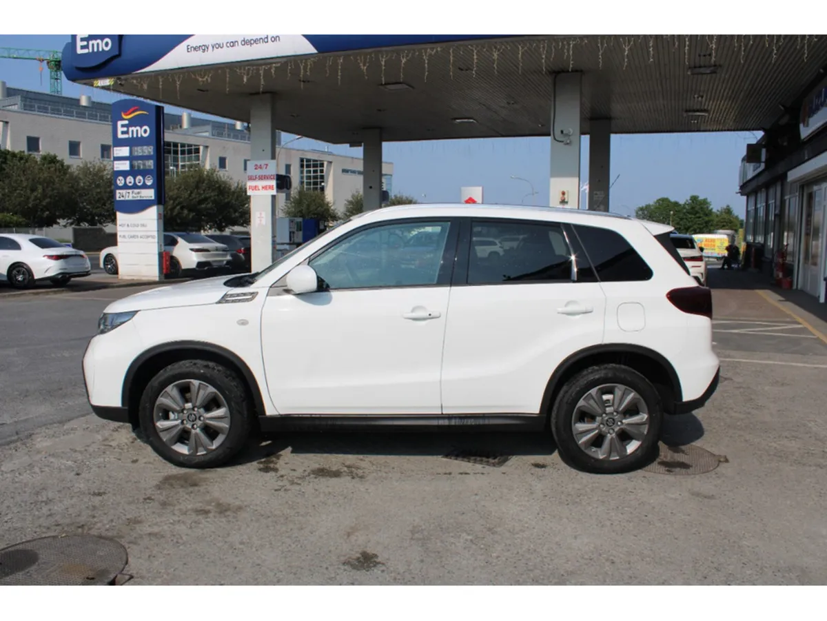 Suzuki Vitara 1.4 hybrid motion + 10 yr warranty* - Image 4