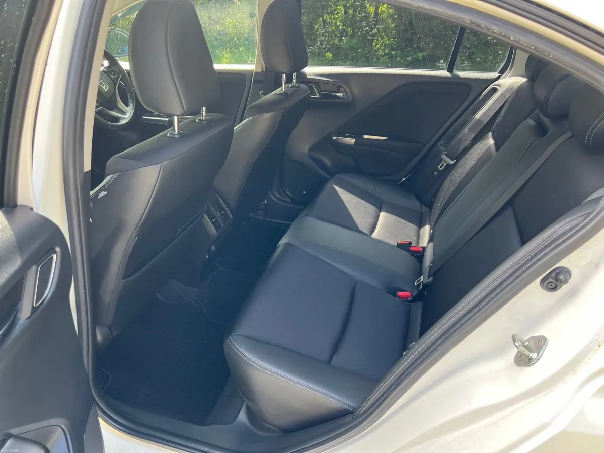 Honda Grace hybrid  1,5 2016 - Image 6