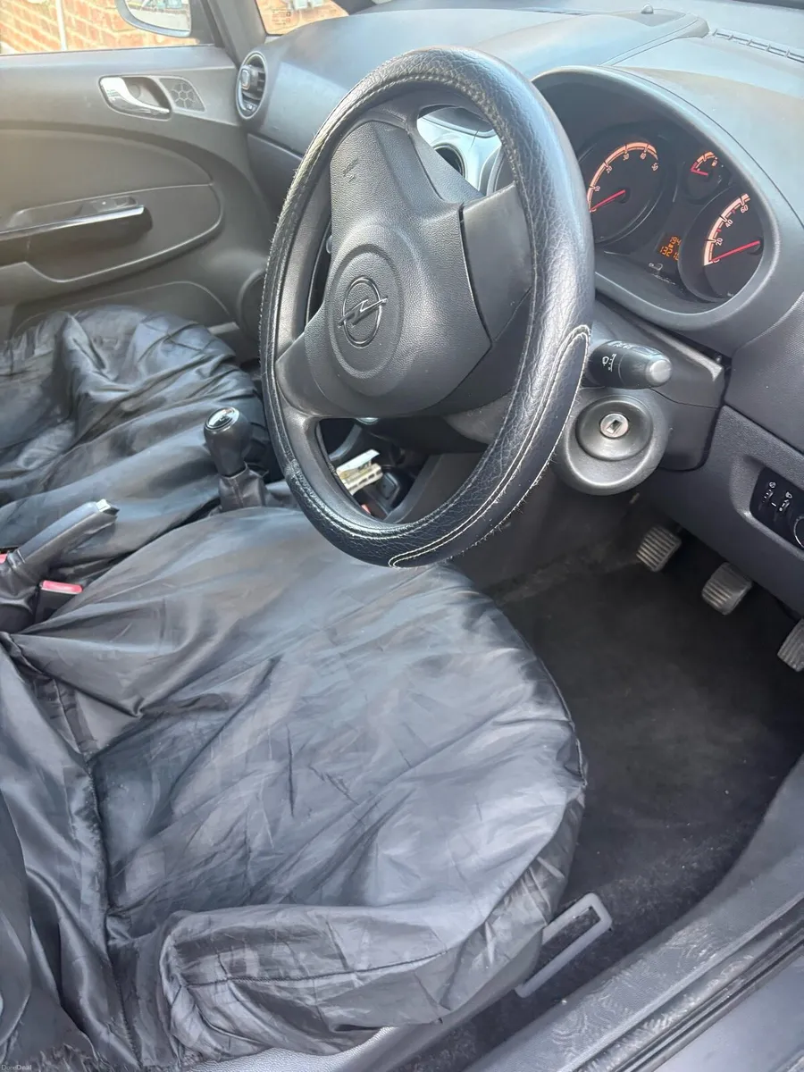 Opel corsa - Image 6