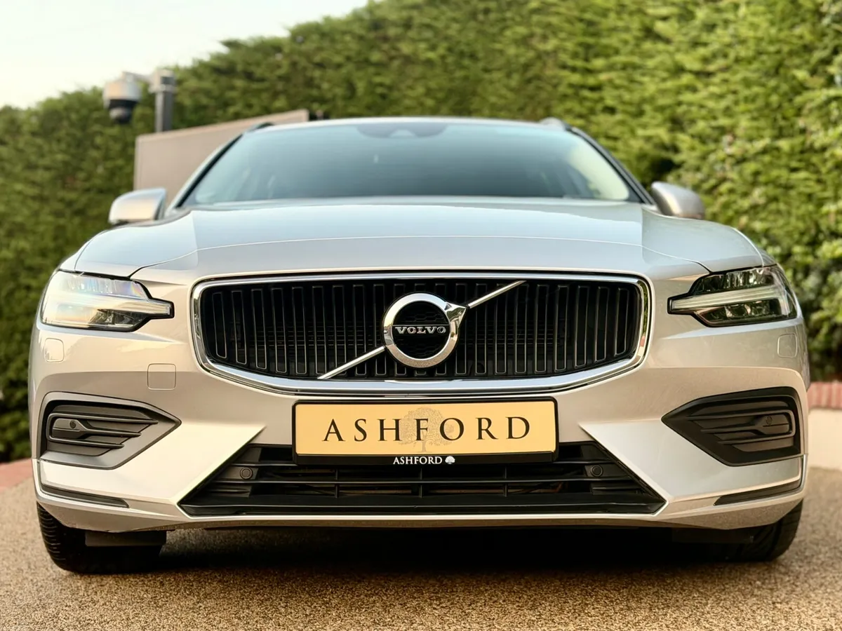 Volvo V60 2.0 Petrol 250BHP Great Spec low km - Image 2