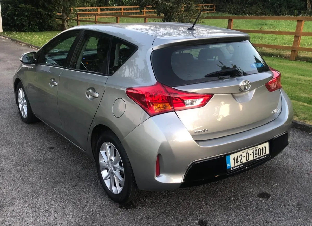 2014 Toyota Auris 1.4 D4D Aura - Image 3