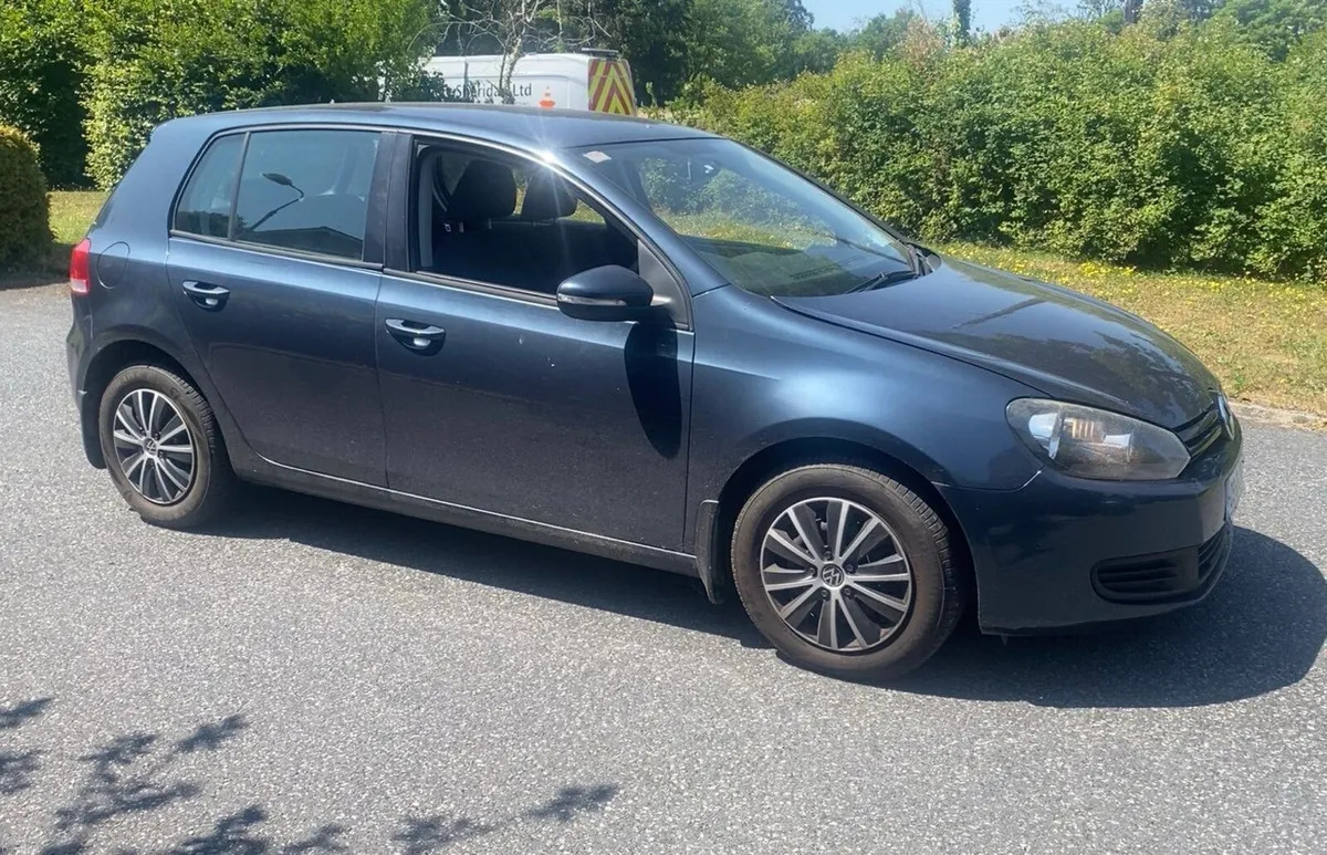 2009 Volkswagen Golf s READ ADD - Image 2