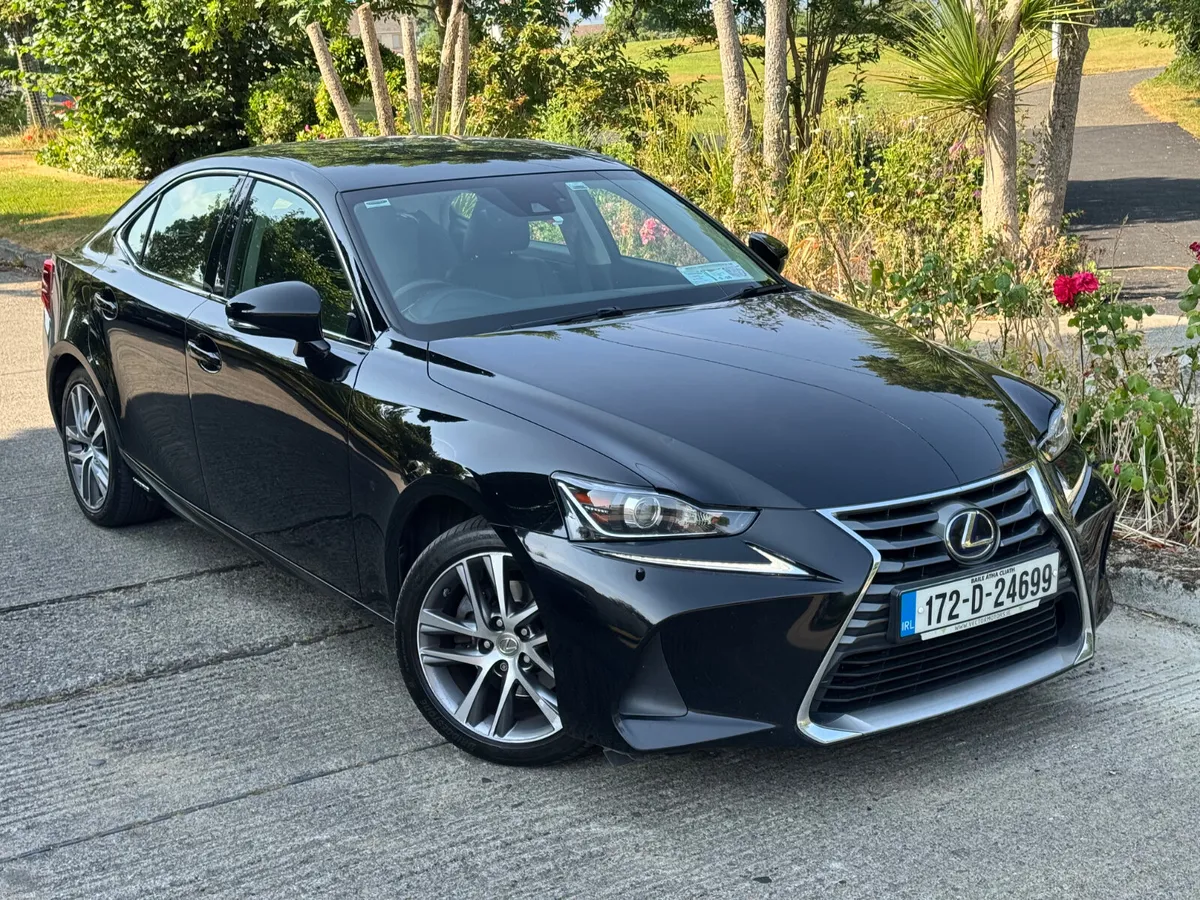 172  LEXUS IS300H 2.5 HYBRID EXECUTIVE EDITION - Image 4