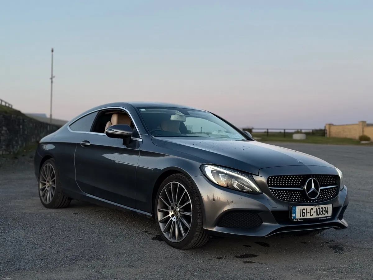 2016 Mercedes-Benz C220 Coupe Night Edition - Auto - Image 2