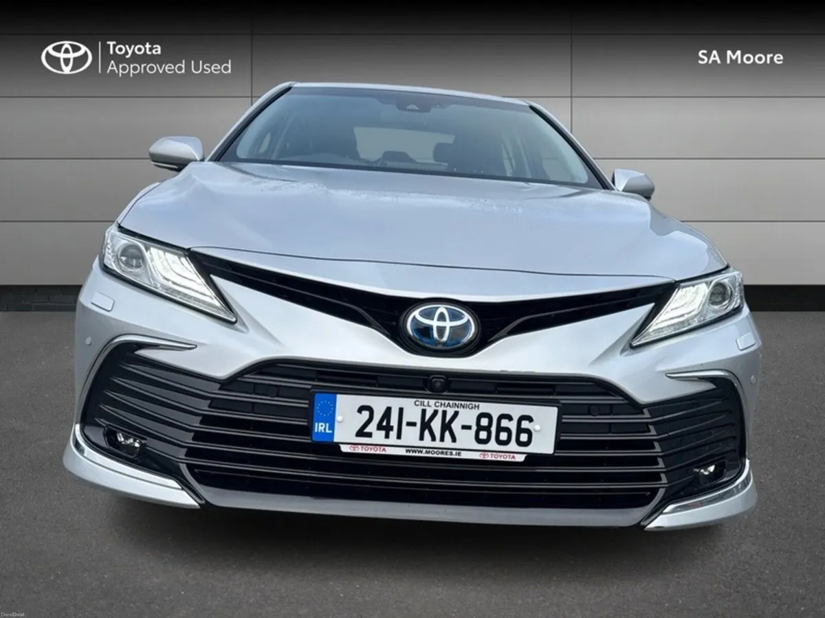 Toyota Camry PLATINUM EDITION - Image 5