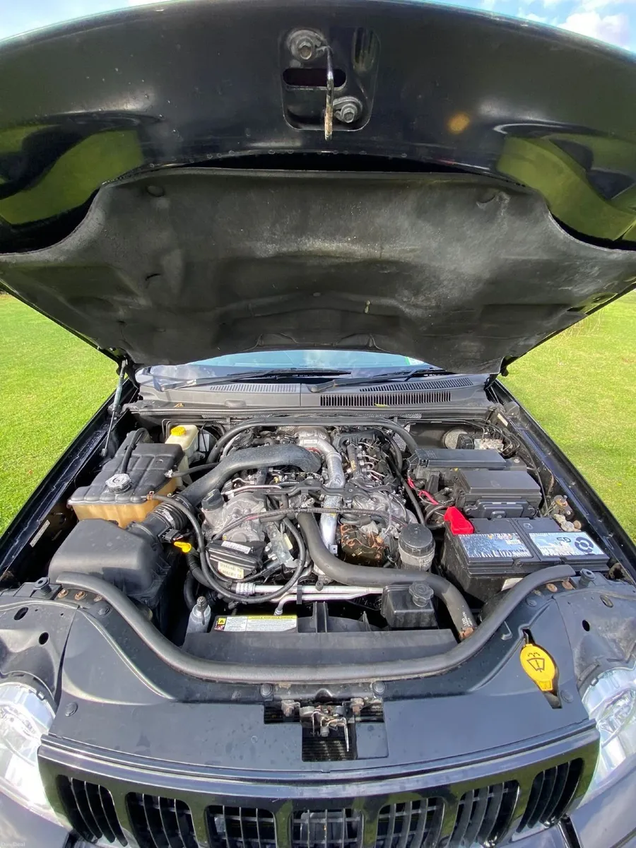 Jeep Cherokee 2010 - Image 4