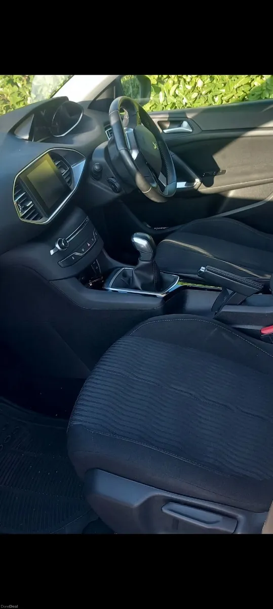 2016 Peugeot 308 ACTIVE 1.2 110 4DR - Image 2