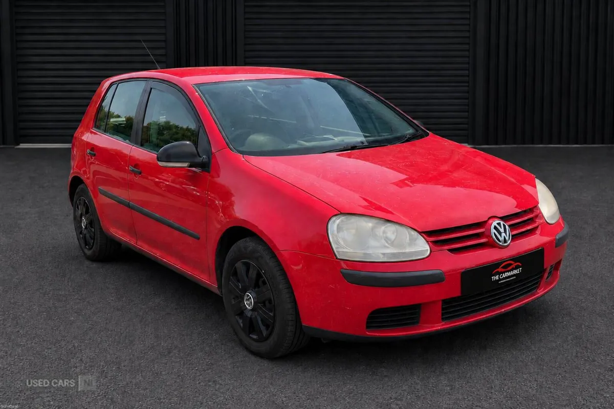 Volkswagen Golf HATCHBACK - Image 1