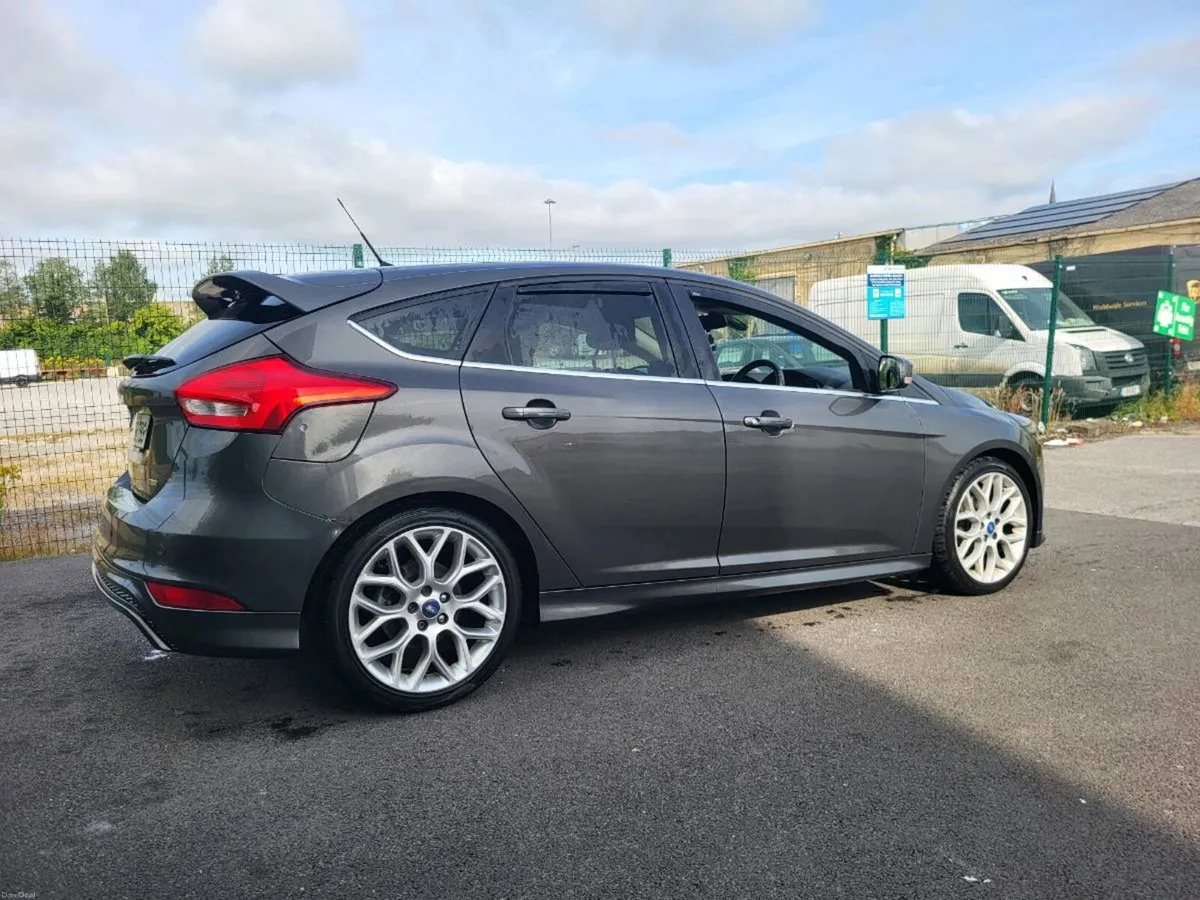 2016 Ford Focus.Wet belt done.Trade in welcome. - Image 2