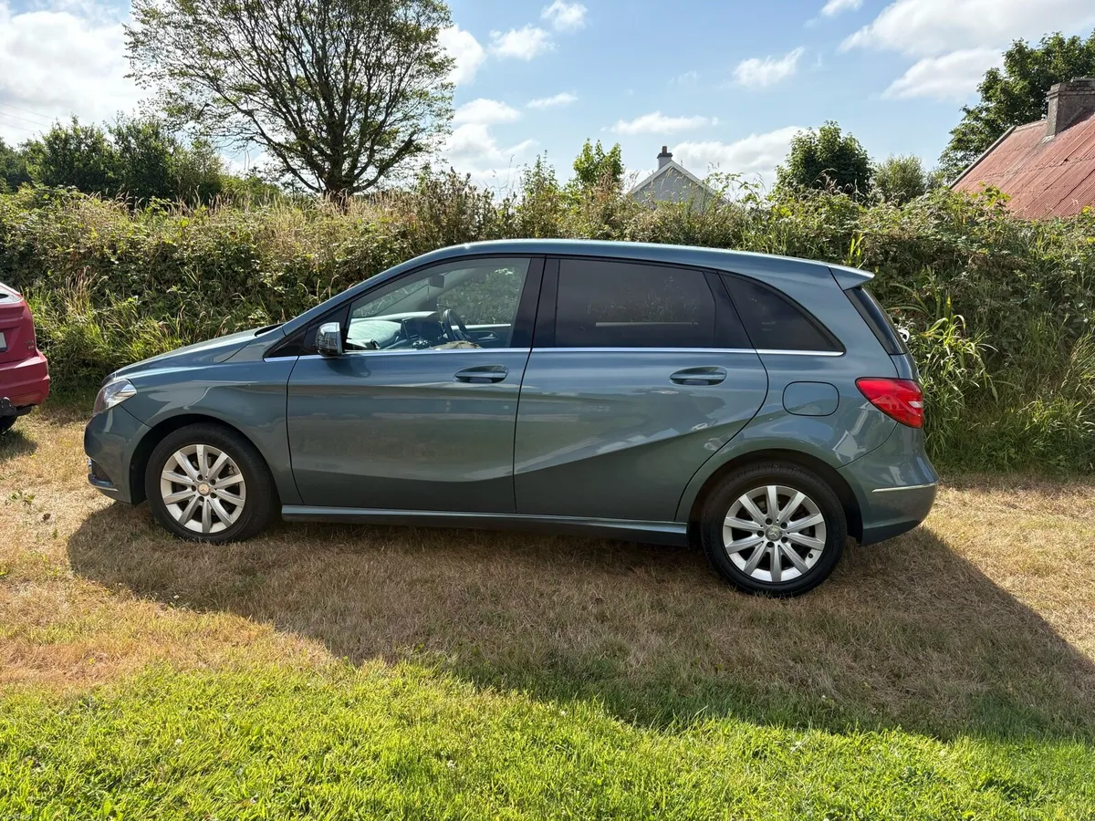 Mercedes B200 BE SE - Image 1
