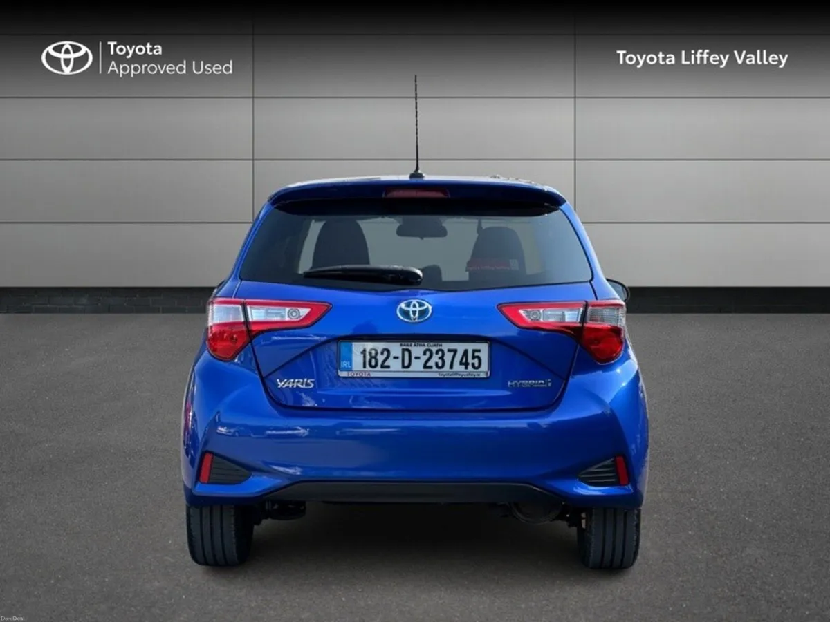 Toyota Yaris YARIS HYBRID DESIGN - Image 4