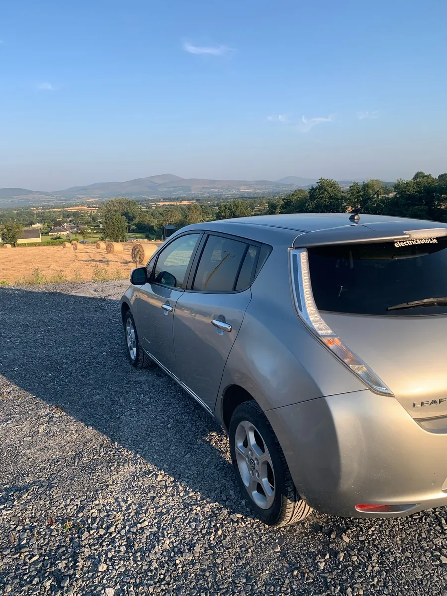 2014 Nissan Leaf - Image 4