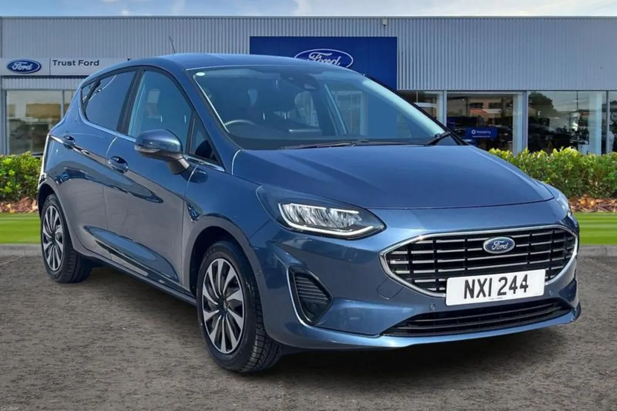 Ford Fiesta 1.0 EcoBoost Hybrid mHEV 125 Titanium - Image 1