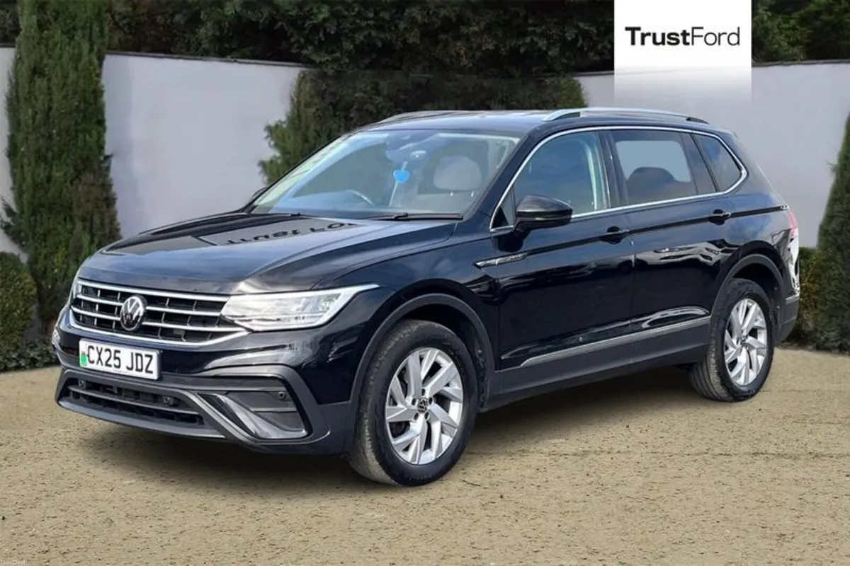 Volkswagen Tiguan Allspace Life - Image 5