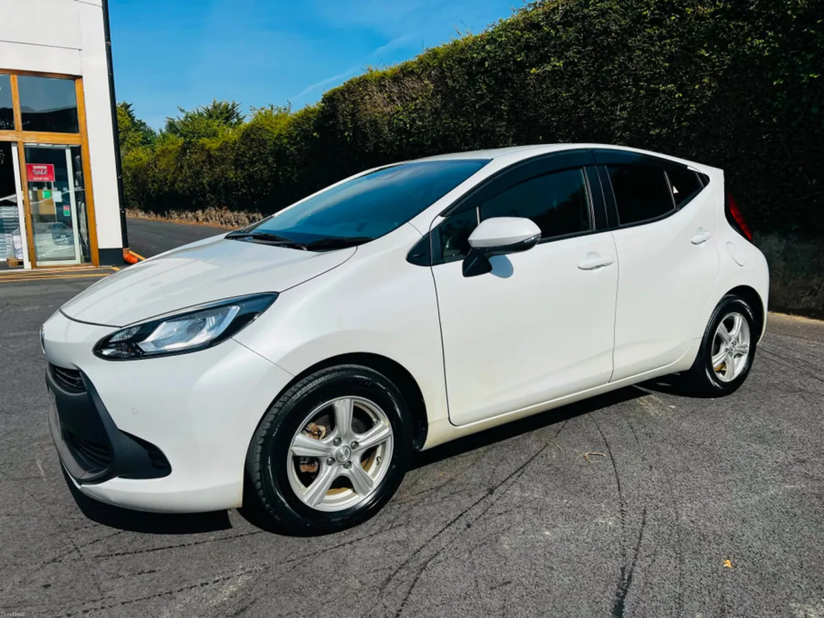 Toyota Aqua FINANCE AVAILABLE - Image 4
