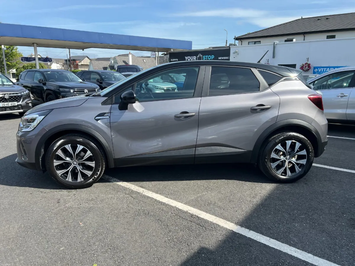 Renault Captur LIMITED EDITION NAEB TCE 90 5DR - Image 6