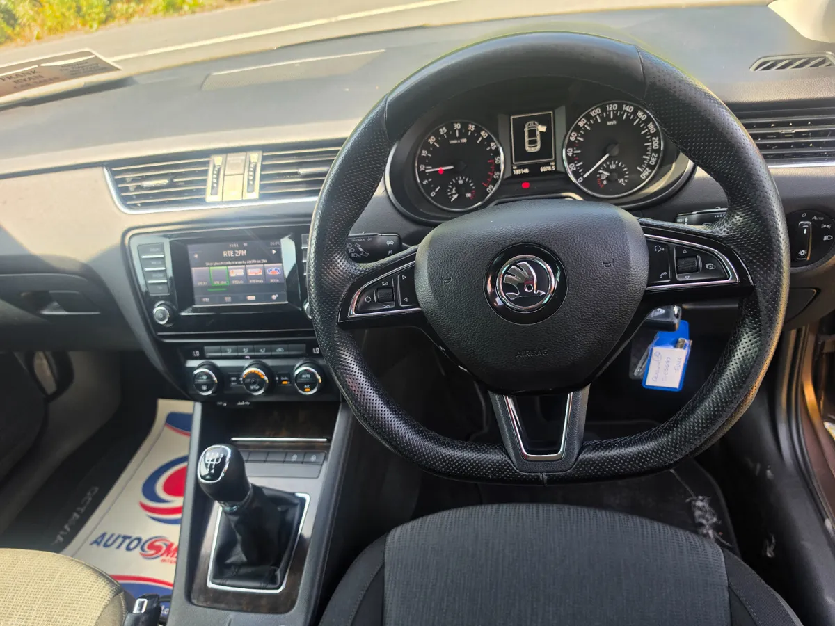 Skoda Octavia 2015 - Image 4
