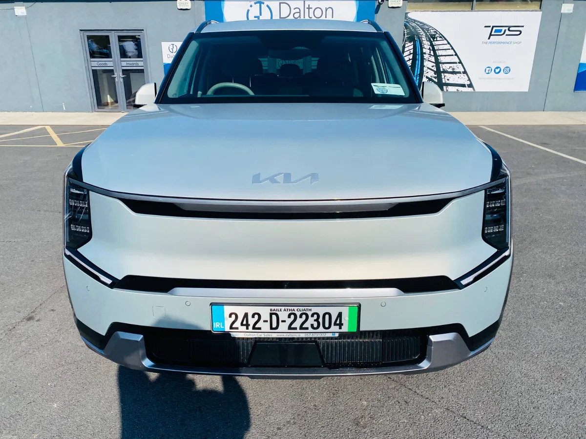 KIA EV9 EARTH RWD 7 SEATER AUTOMATIC 2024 (242) - Image 2