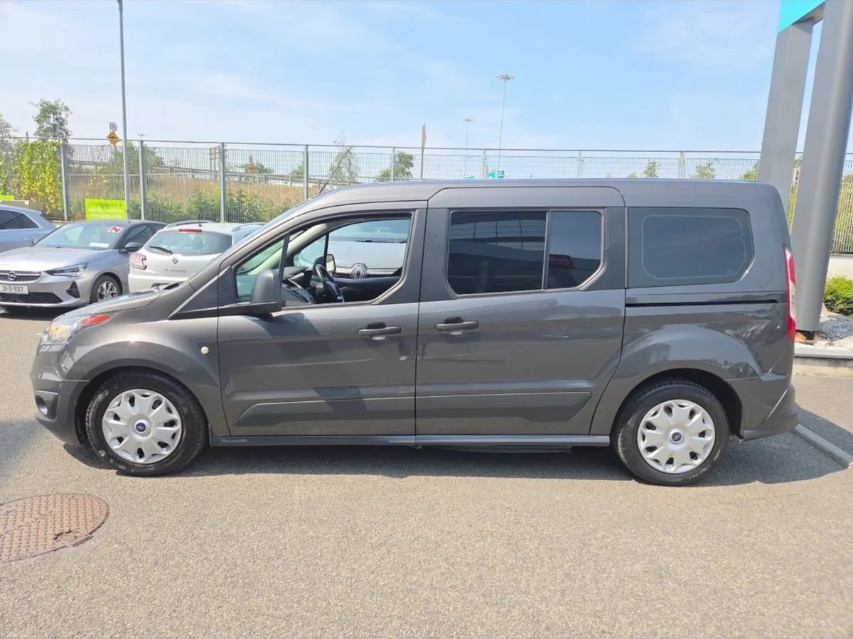 Ford Tourneo Connect 1.5 Zetec *WHEEL CHAIR ACCESS - Image 5