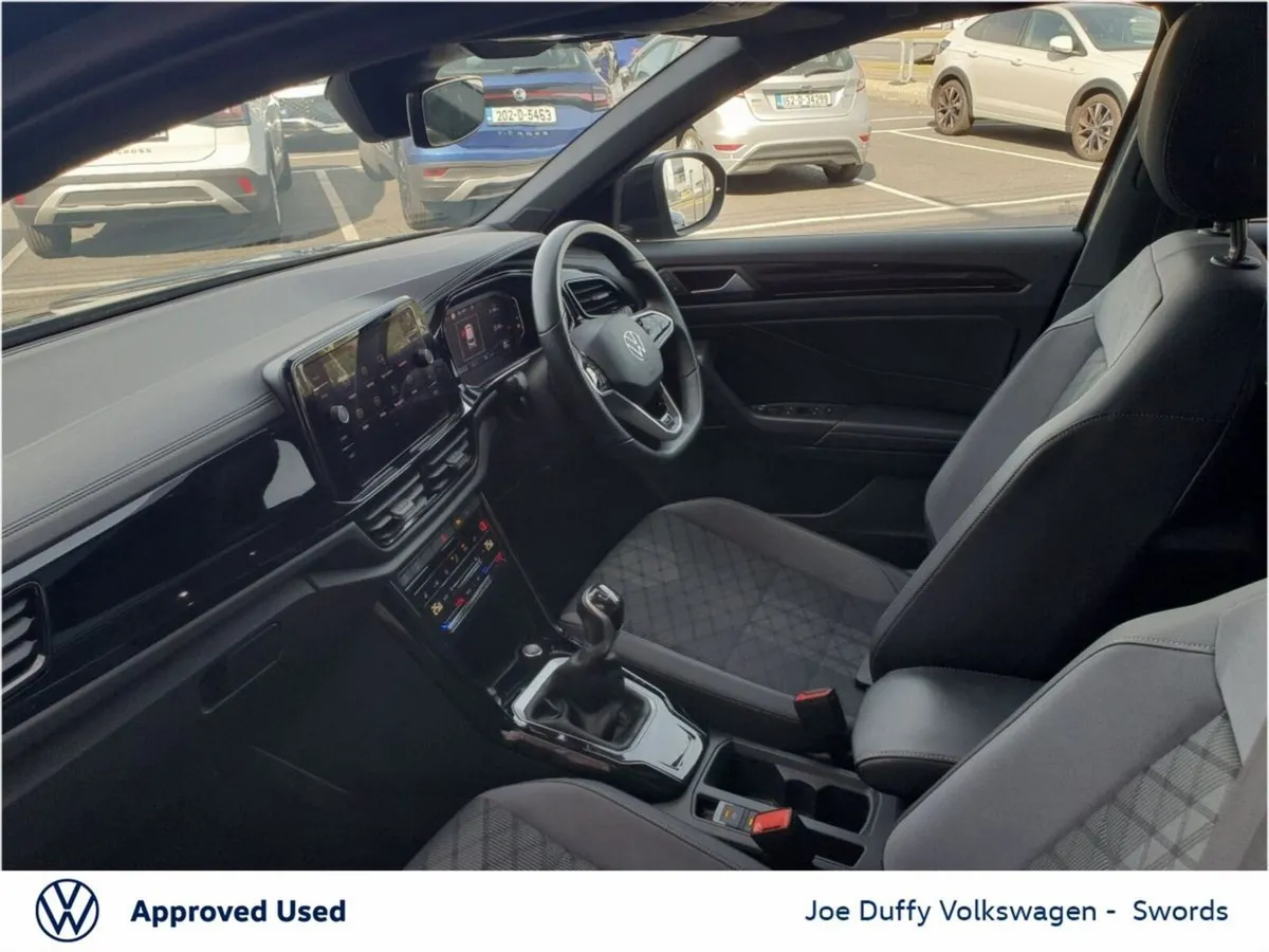Volkswagen T-Roc 2.0 TDI 116HP R-Line Plus - Image 3