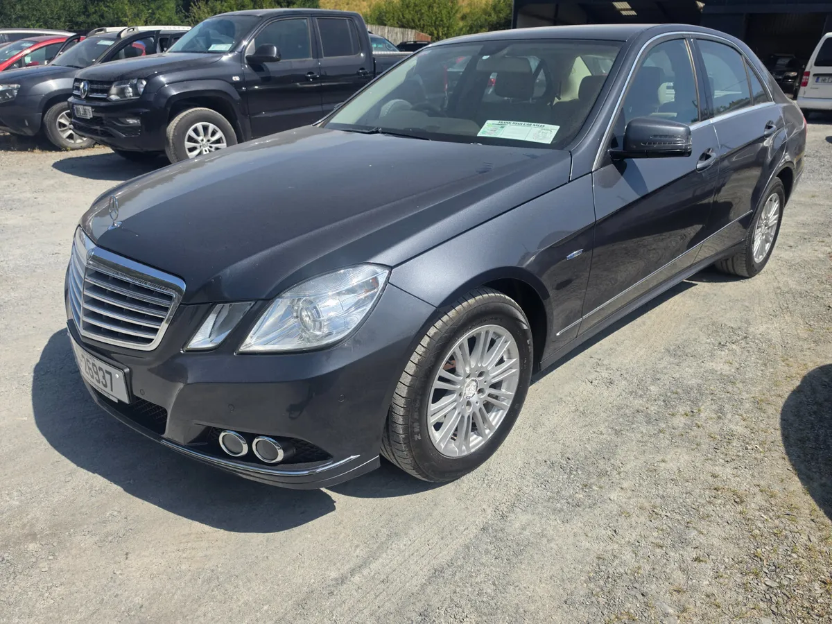 Mercedes-Benz E-Class 2011 - Image 4