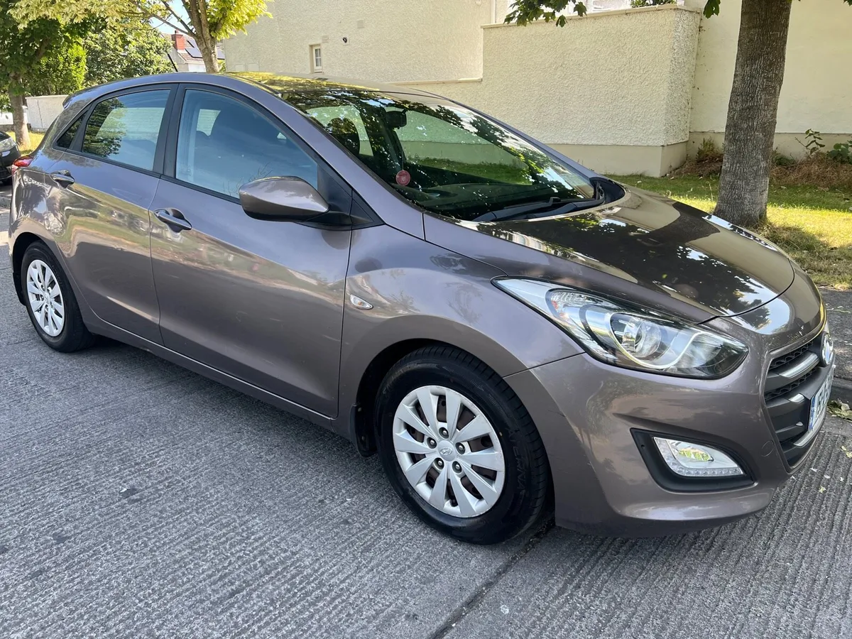 Hyundai i30 1.4 Petrol,Full History,Stunning Car - Image 1