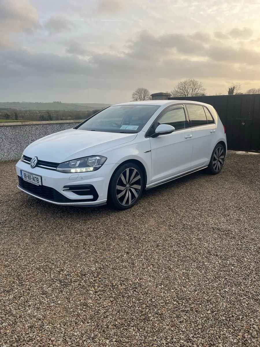 Volkswagen Golf R-Line - Image 4