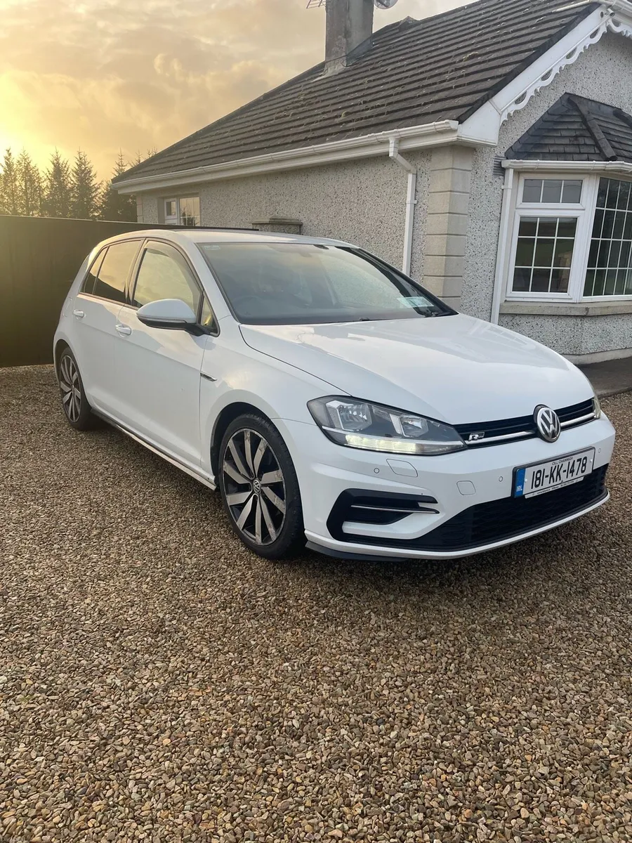 Volkswagen Golf R-Line - Image 1