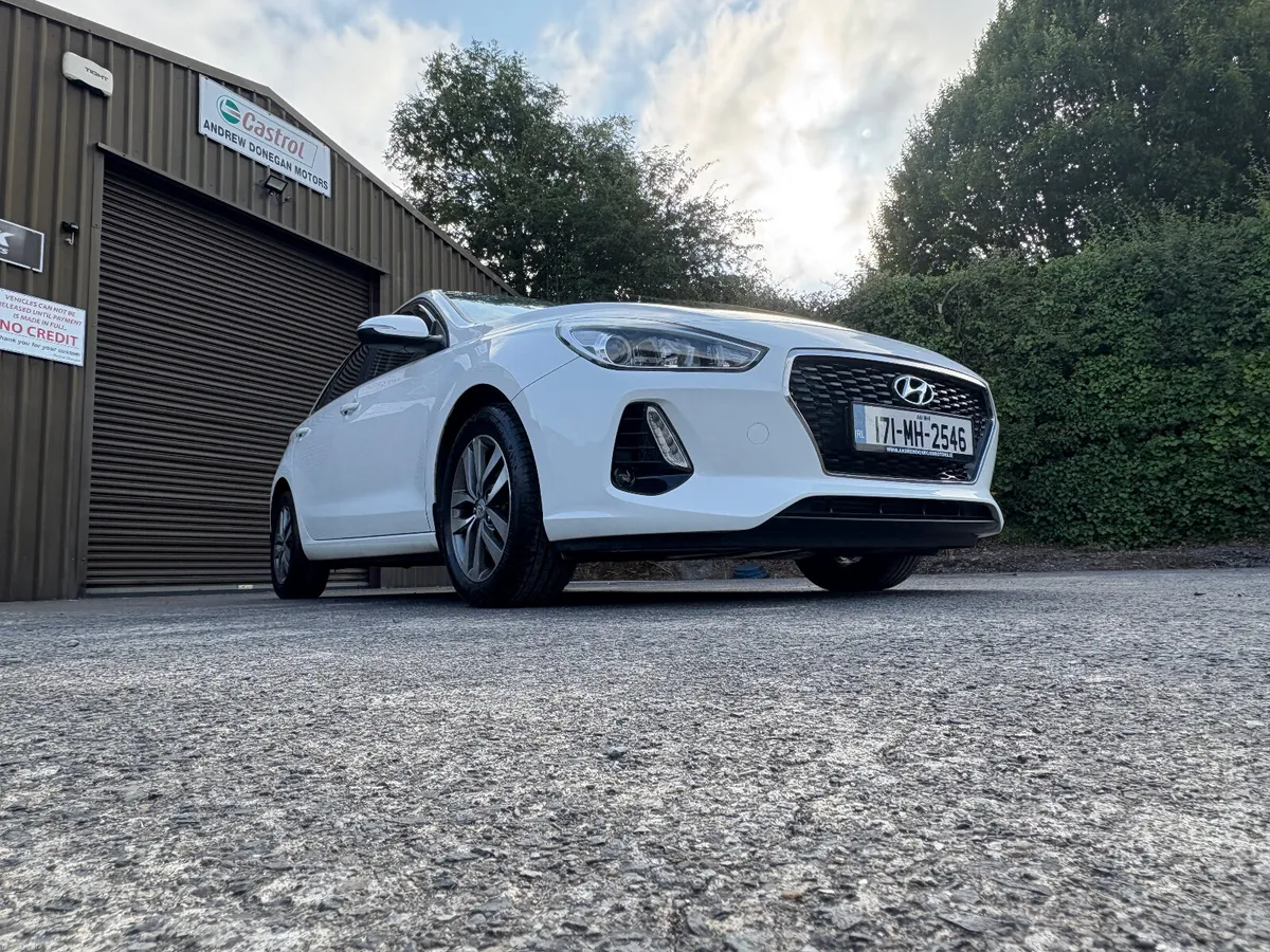 Hyundai i30 2017 ONLY 138000KM - Image 4