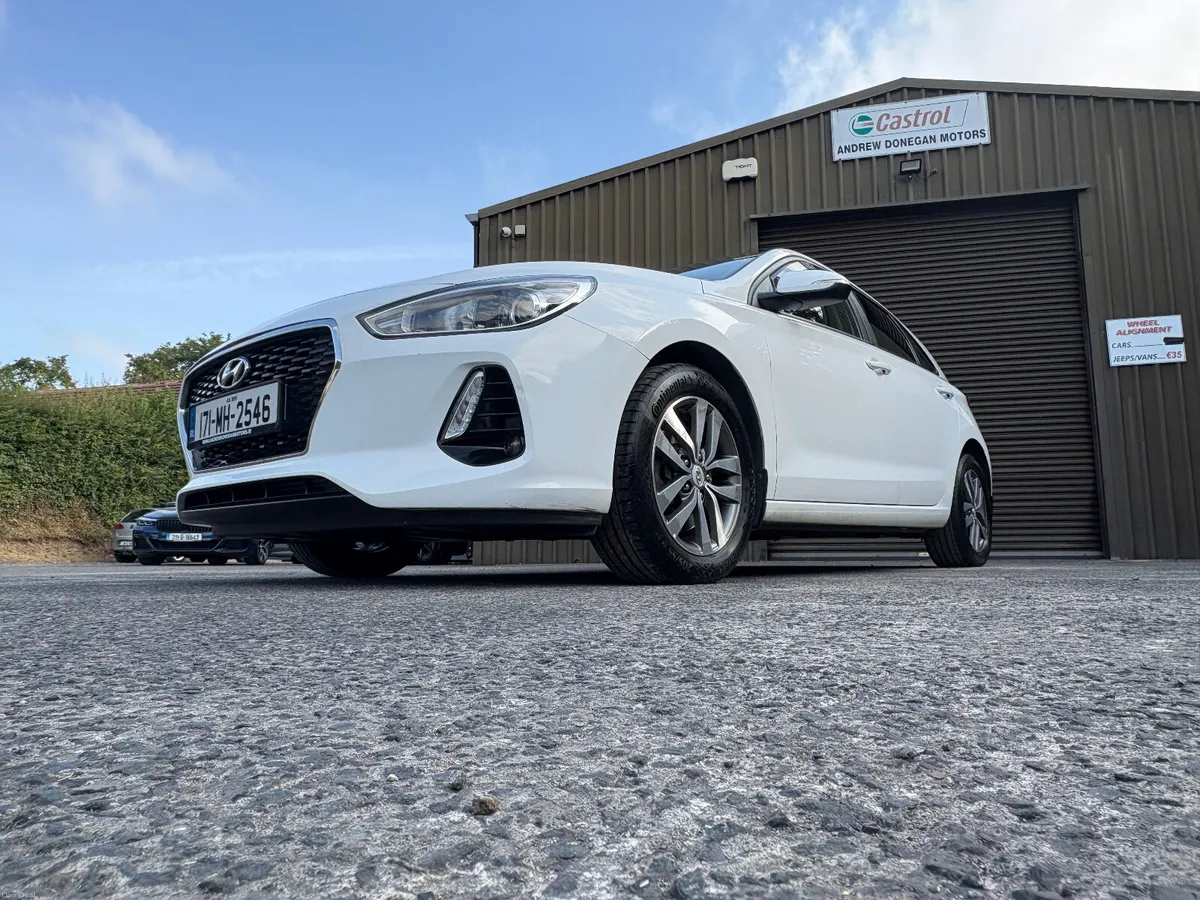 Hyundai i30 2017 ONLY 138000KM - Image 5
