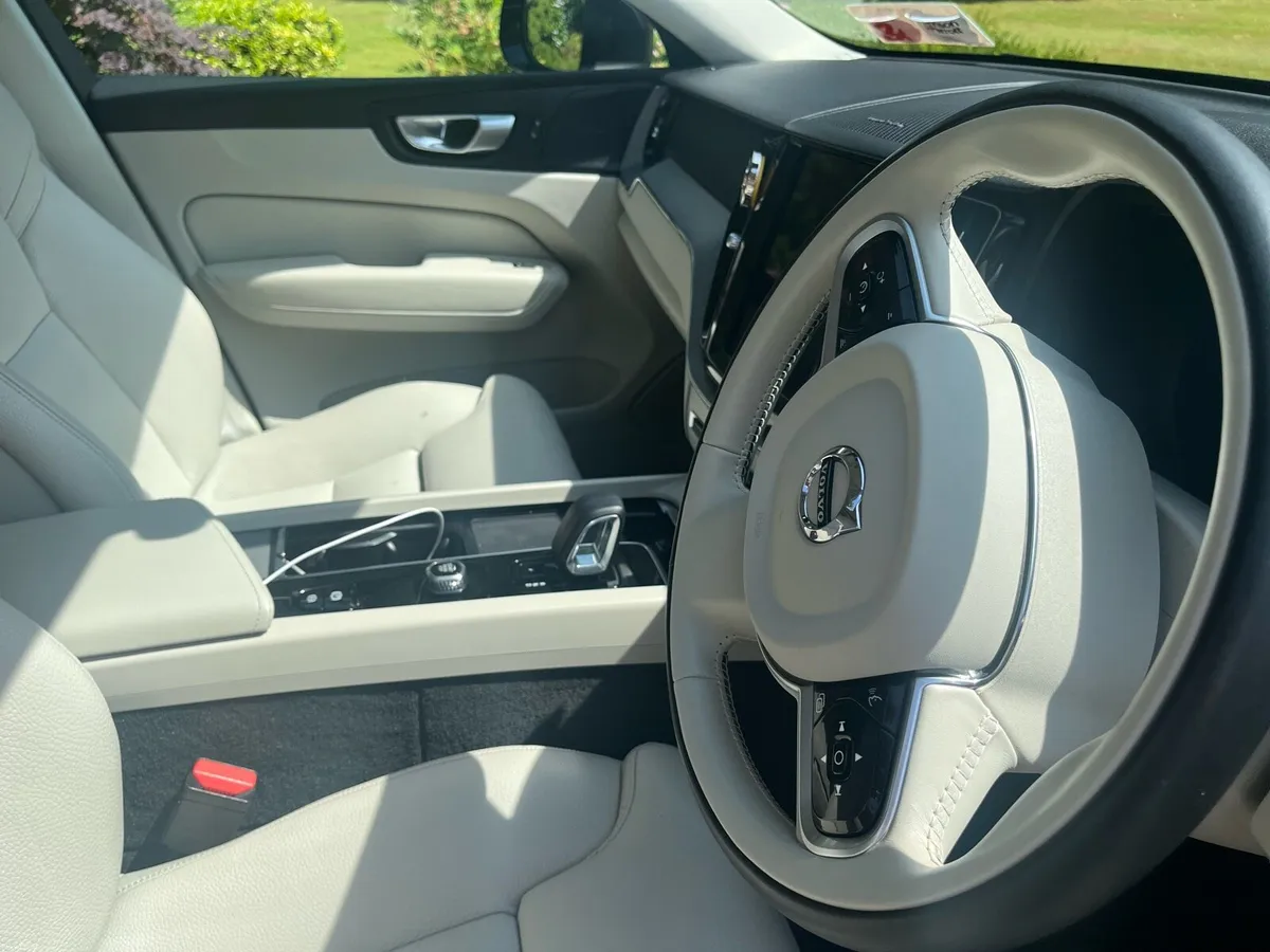 Volvo XC60 TPlus Petrol Plug In  Hybrid - Image 2