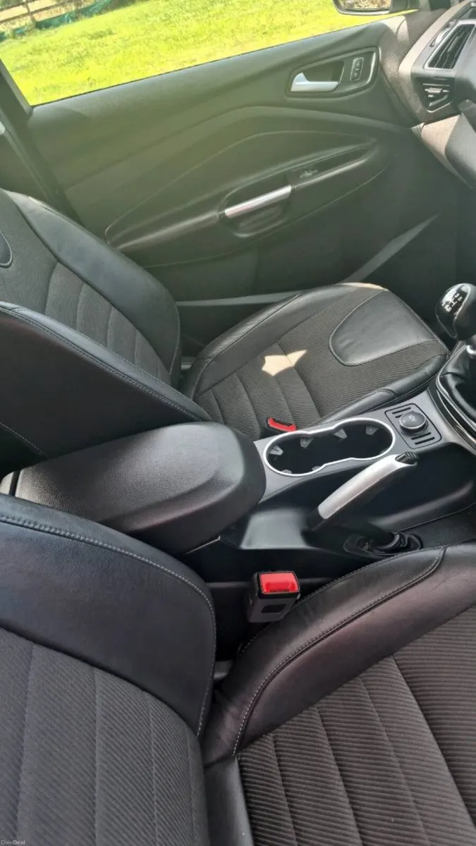 2016 Ford Kuga Titanium - Image 4