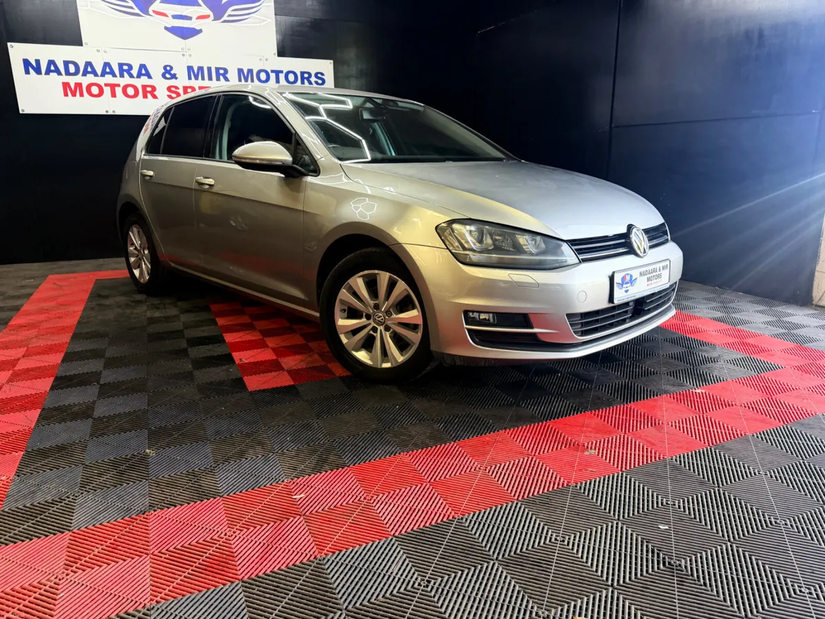 2014 Volkswagen Golf BlueMotion - Image 2
