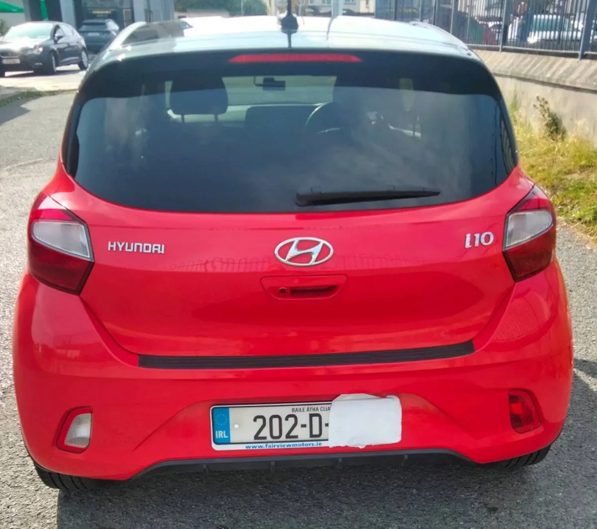 Hyundai i10 Deluxe Plus TwoTone - Image 6