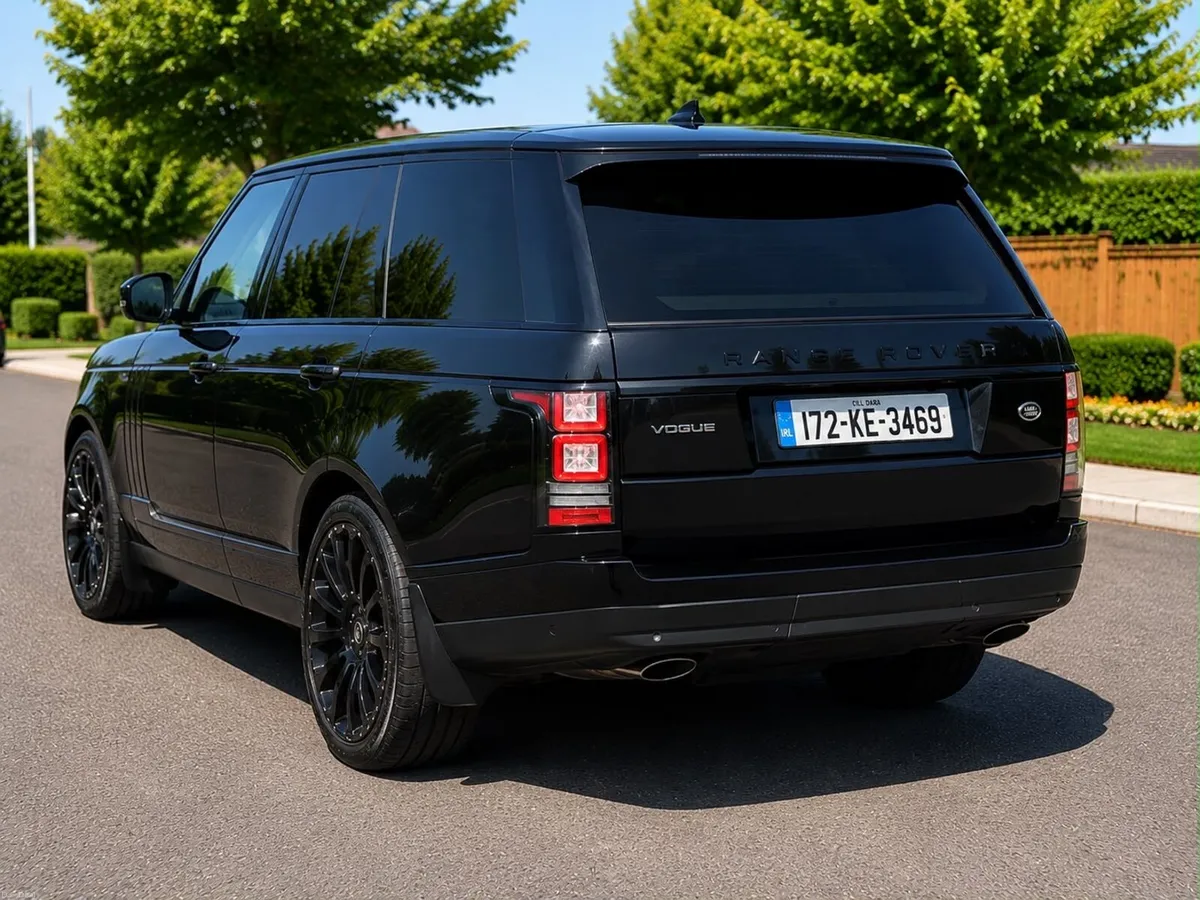 Range Rover - Image 3