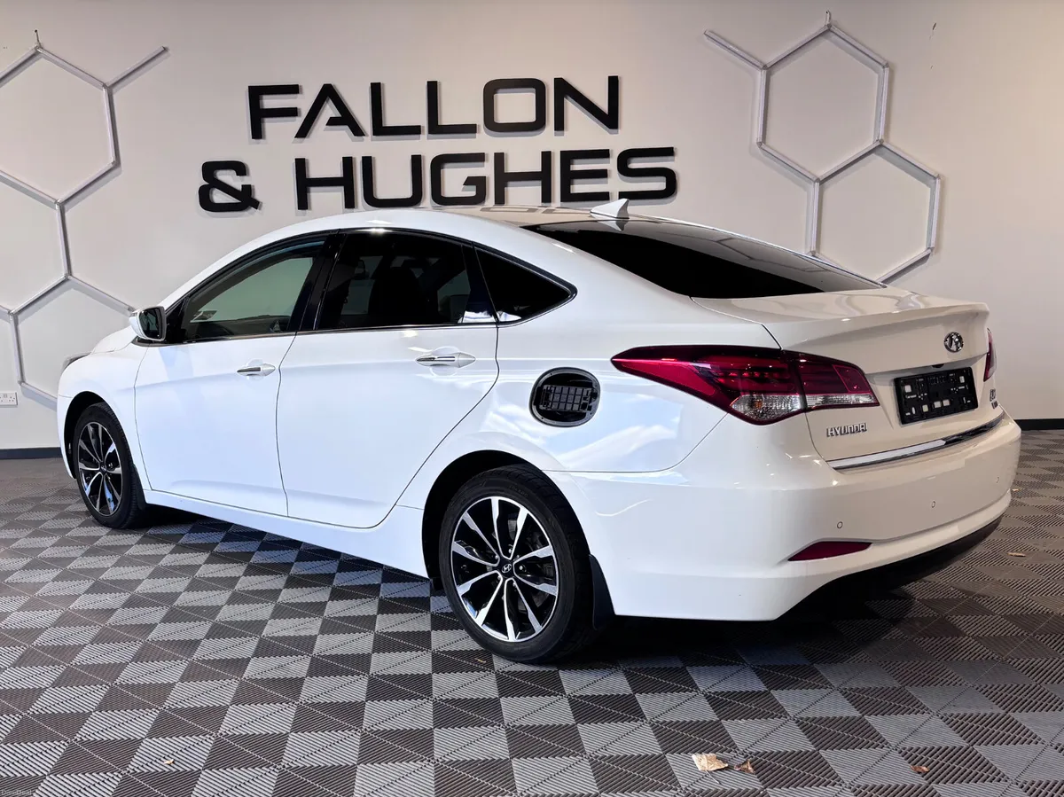 2019 HYUNDAI I40 EXECUTIVE DIESEL MANUAL - Image 4