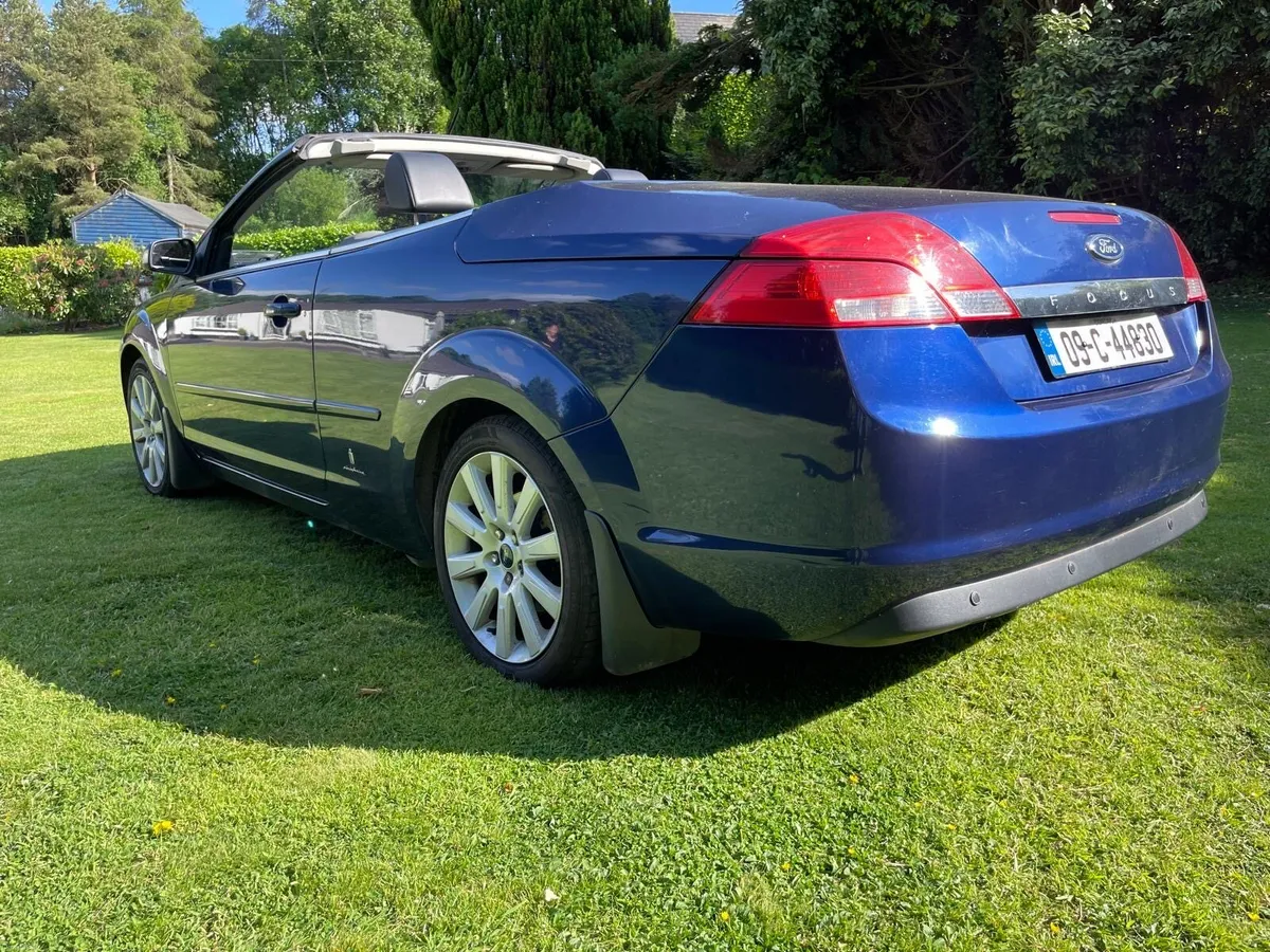 Ford Focus convertible - Image 2
