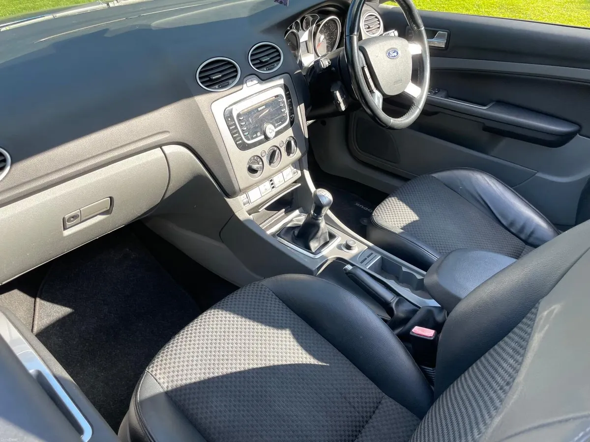 Ford Focus convertible - Image 4