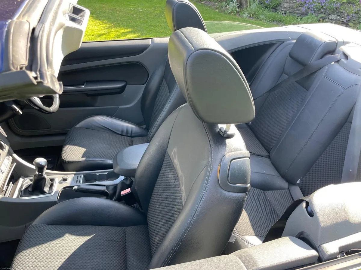 Ford Focus convertible - Image 6