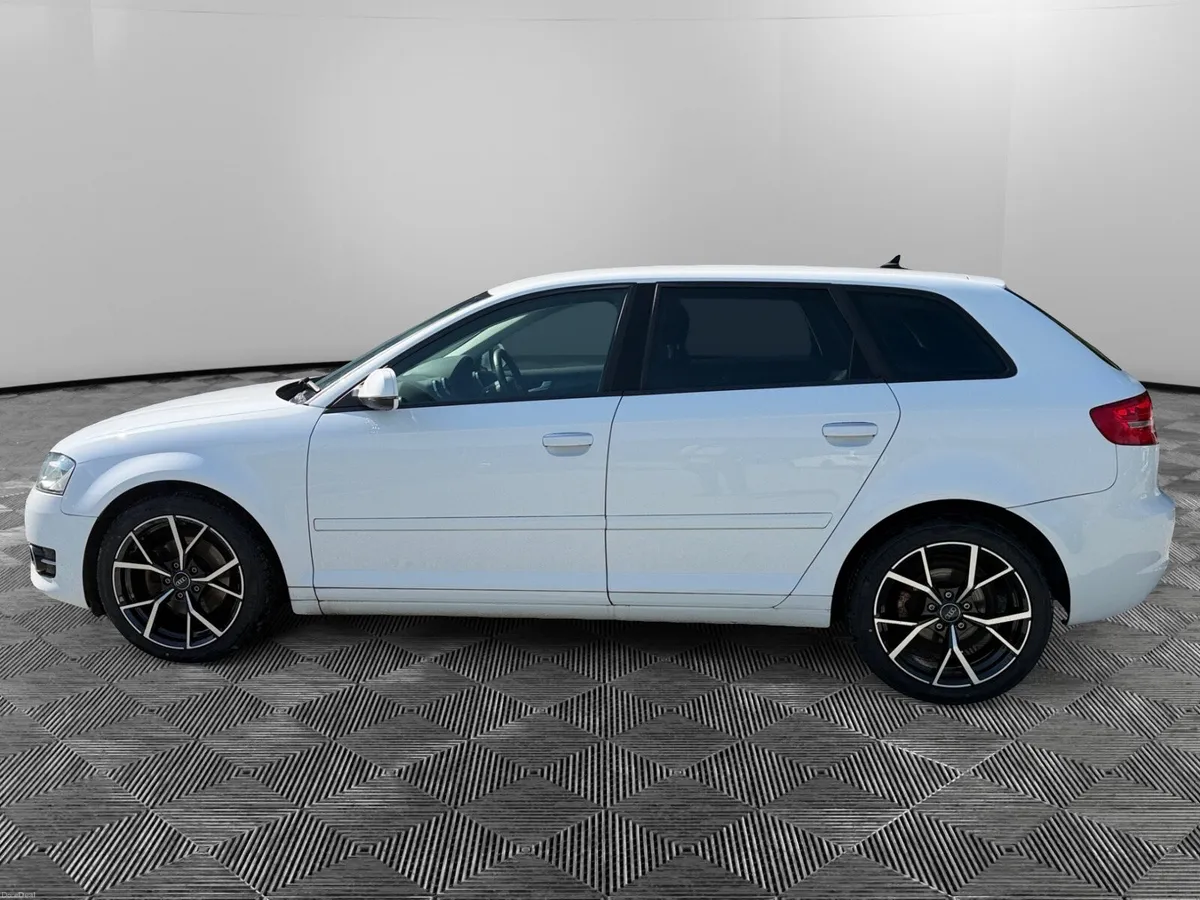 AUDI A3 -* LOW KM* - Image 2