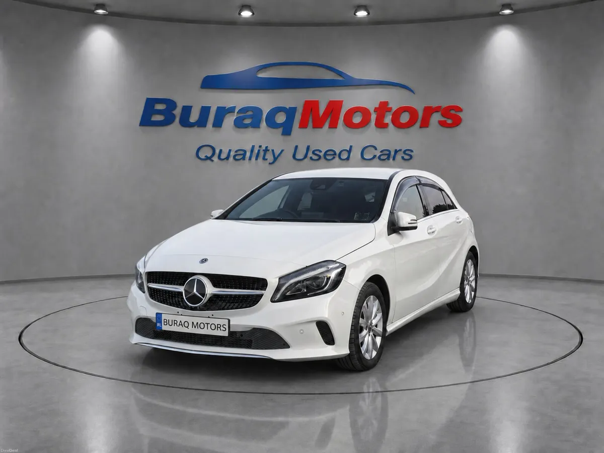 Mercedes-Benz A180 1.6L  Auto *apple carplay* - Image 2