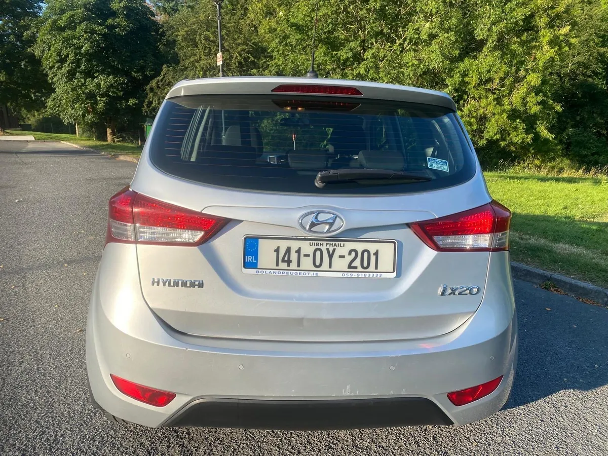 Car - Image 3