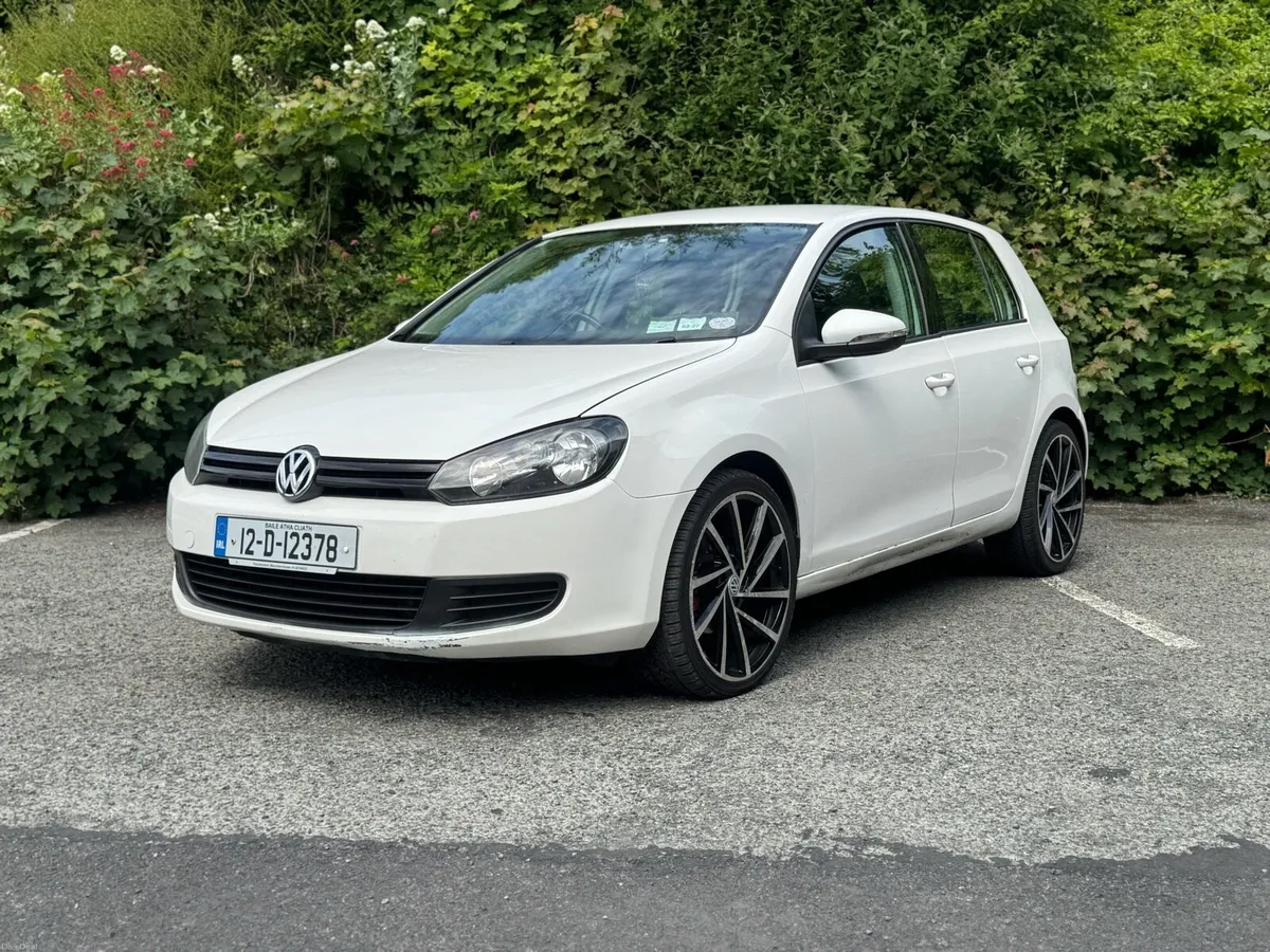 Volkswagen Golf *NCT2/27 *APPLE CARPLAY *DIGI DASH - Image 1
