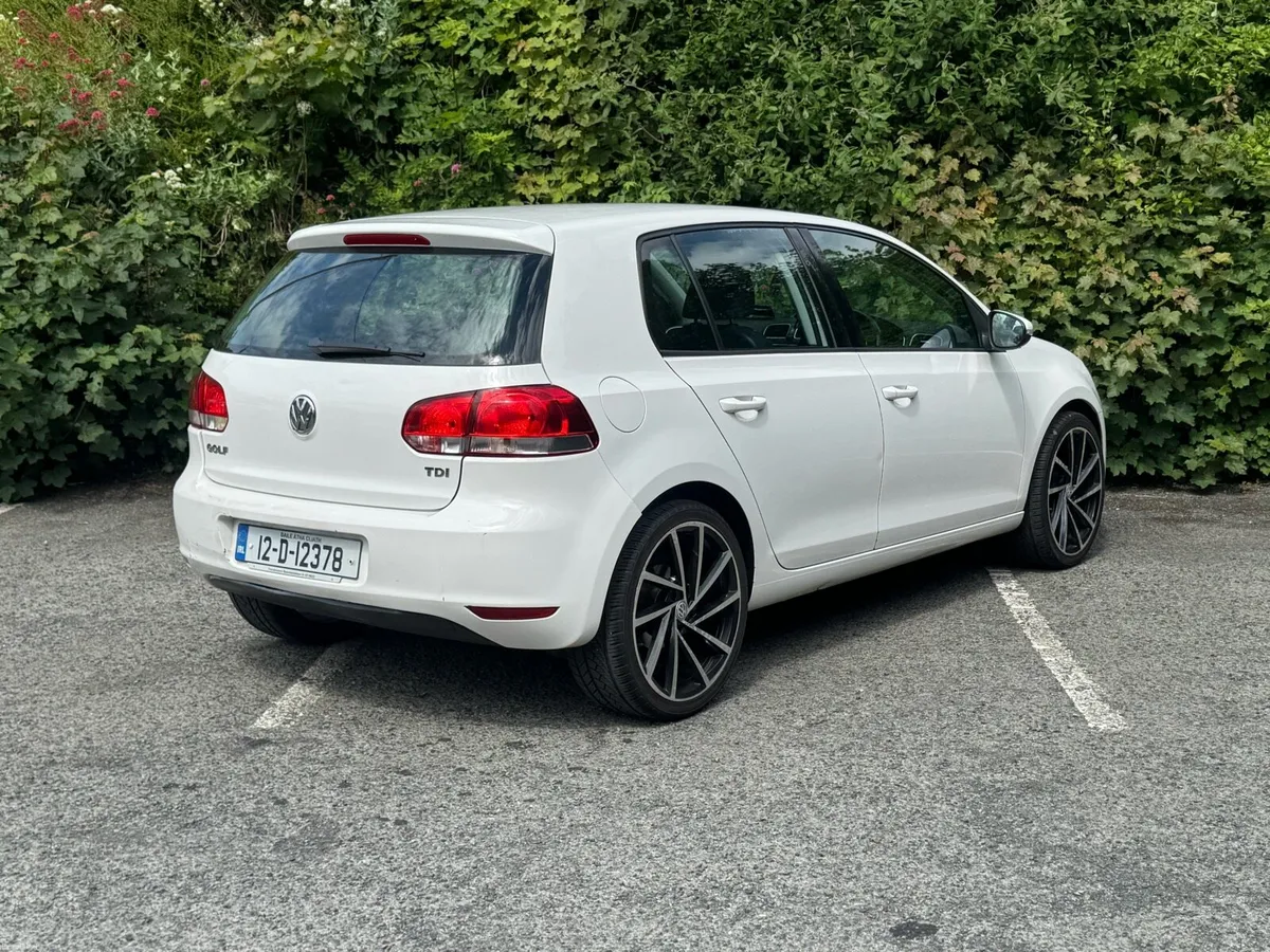 Volkswagen Golf *NCT2/27 *APPLE CARPLAY *DIGI DASH - Image 3