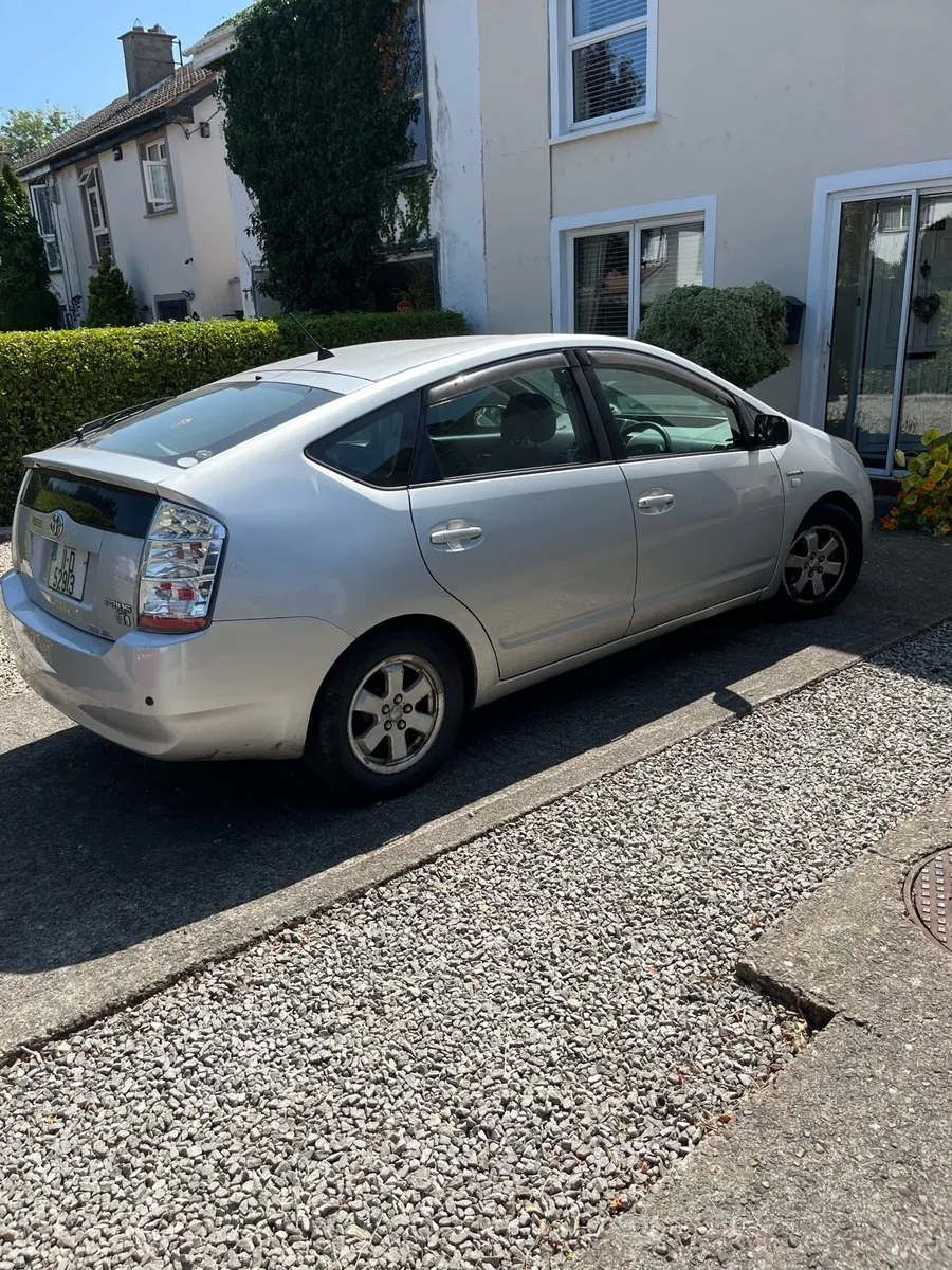 Toyota  Prius 1.5 Automatic 2011 - Image 6