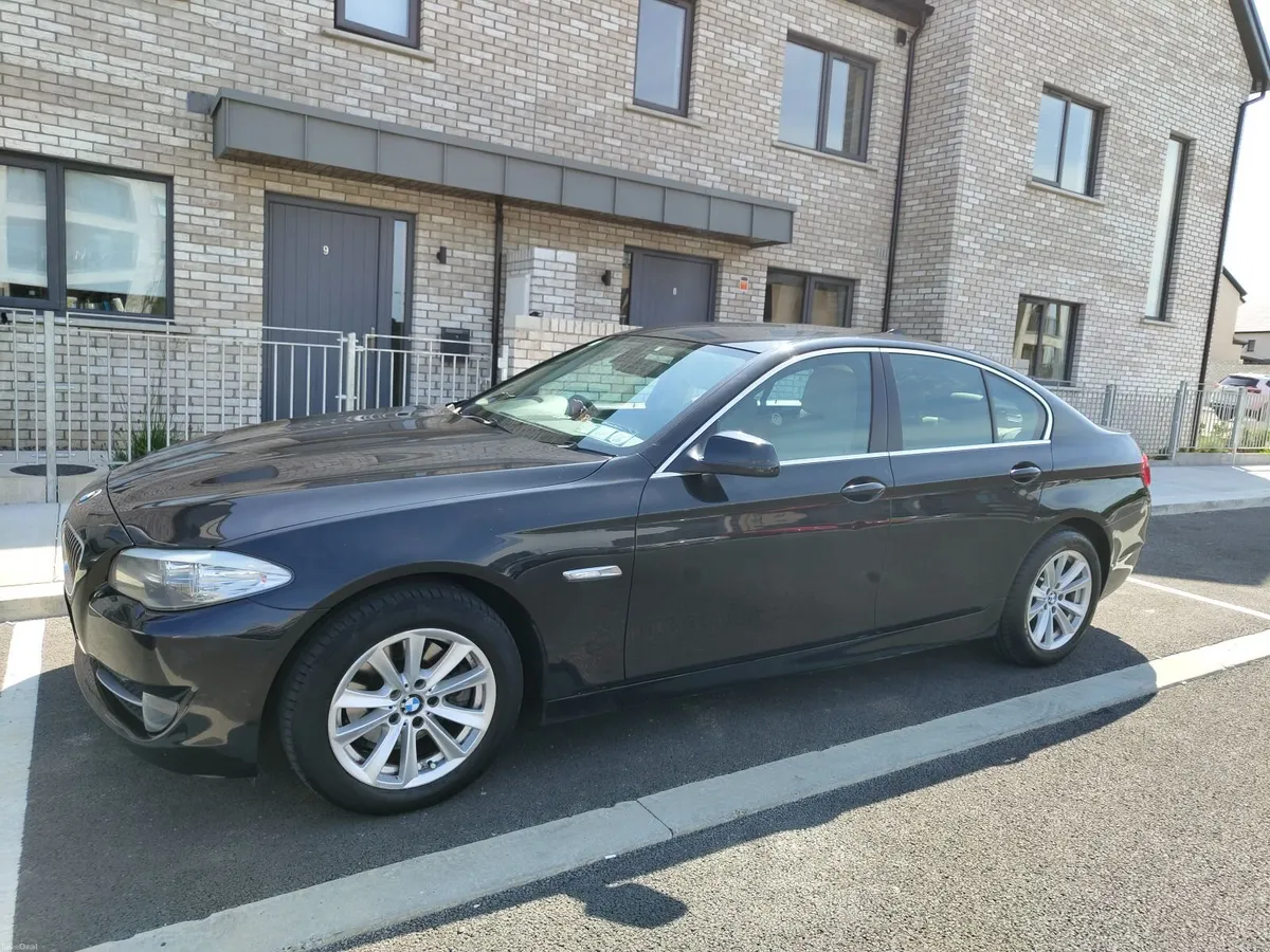BMW 5-Series 2012 - Image 5