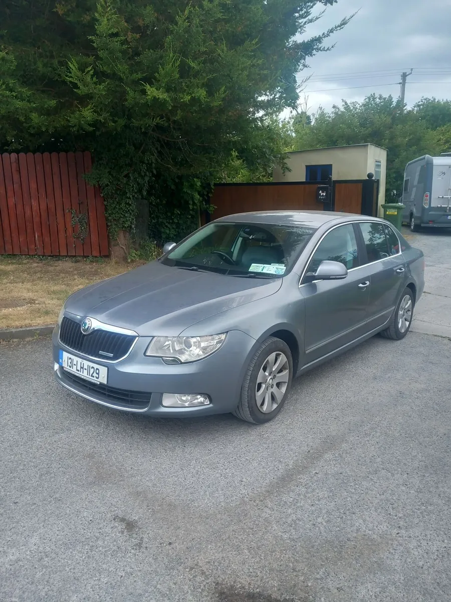 Skoda Superb 2013 - Image 3