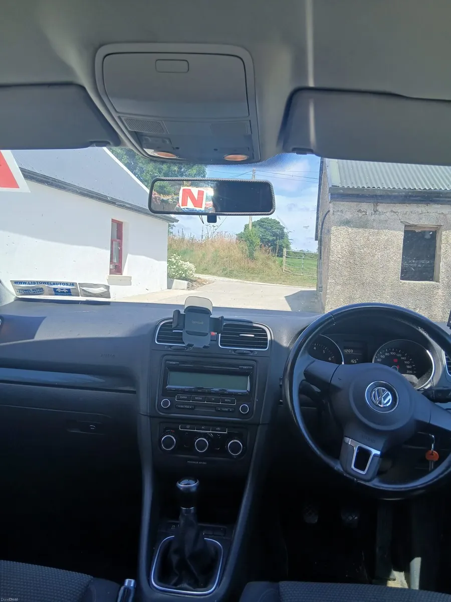 Volkswagen Golf - Image 5